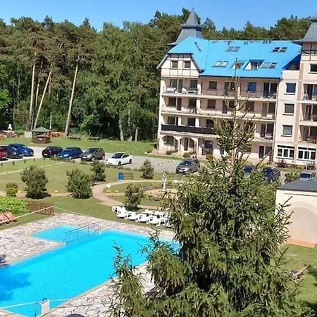 Apartment Close To The Beach, Summer Pool アパート *